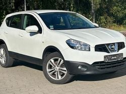 Weiß Gebraucht 2010 Nissan Qashqai SUV | 5.300 € (Guter Preis)