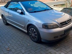 Grau Gebraucht 2004 Opel Astra Cabriolet Cabrio | 1.500 € (Fairer Preis)