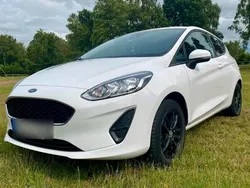 Weiß Gebraucht 2017 Ford Fiesta Trend Kleinwagen | 6.900 € (Fairer Preis)
