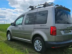 Beige Gebraucht 2021 VW Caddy Beach Van / Kleinbus | 29.800 € (Teuer)
