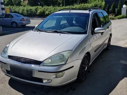 Gebraucht 2000 Ford Focus Kombi | 350 €