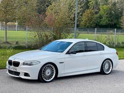 Weiß Gebraucht 2012 BMW 530 M Sport Limousine | 17.399 €