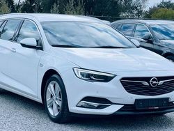 Weiß Gebraucht 2020 Opel Insignia Limousine | 11.490 € (Fairer Preis)