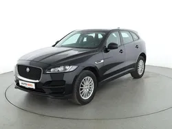Schwarz Gebraucht 2018 Jaguar F-Pace Pure SUV | 18.400 €