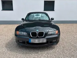 Schwarz Gebraucht 1997 BMW Z3 Cabrio | 8.000 €