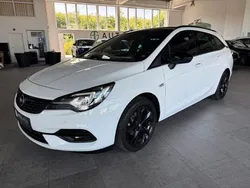 Schneeweiss/summitwhite/arctic Gebraucht 2019 Opel Astra OPC Kombi | 16.950 € (Teuer)