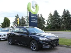 Schwarz Gebraucht 2019 Ford Focus ST-Line Kombi | 14.900 € (Fairer Preis)