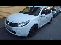 Weiß Gebraucht 2009 Dacia Sandero Kleinwagen | 1.150 €