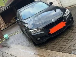 Schwarz Gebraucht 2018 BMW 330 Shadowline Kombi | 28.500 € (Teuer)