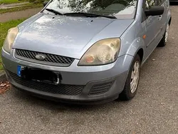 Blau Gebraucht 2006 Ford Fiesta Kleinwagen | 1.700 € (Fairer Preis)