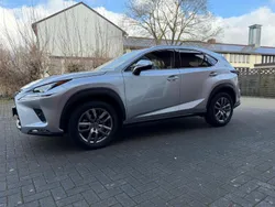Silber Gebraucht 2018 Lexus NX300h SUV | 27.700 € (Fairer Preis)