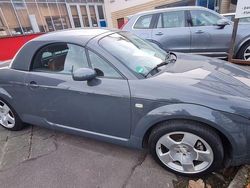 Grau Gebraucht 2001 Audi TT Roadster Sport Cabrio | 5.900 € (Guter Preis)