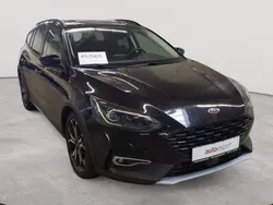 Obsidianschwarz metallic Gebraucht 2020 Ford Focus Active Kombi | 12.290 € (Guter Preis)