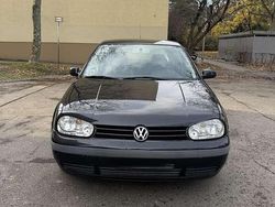 Schwarz Gebraucht 2002 VW Golf IV Limousine | 1.700 € (Guter Preis)