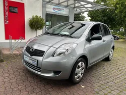 Silber Gebraucht 2007 Toyota Yaris Cool Kleinwagen | 1.550 € (Superpreis)