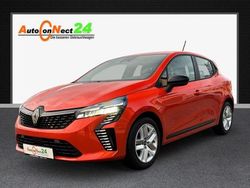 Orange Gebraucht 2024 Renault Clio V Evolution Limousine | 17.980 € (Fairer Preis)