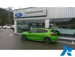 Gruen Gebraucht 2022 Ford Focus ST Limousine | 31.990 € (Fairer Preis)