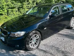 Schwarz Gebraucht 2012 BMW 318 Kombi | 7.200 € (Guter Preis)