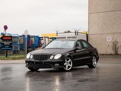 Schwarz Gebraucht 2006 Mercedes E320 AMG Limousine | 12.999 €