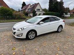 Weiß Gebraucht 2014 Hyundai i40 Limousine | 4.700 € (Fairer Preis)