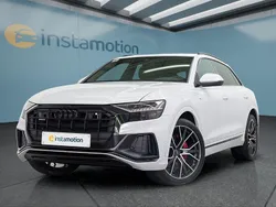 Weiß Gebraucht 2022 Audi Q8 SUV | 68.049 € (Etwas zu teuer)