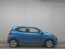 Blau Gebraucht 2022 Hyundai i10 Trend Kleinwagen | 12.980 € (Guter Preis)