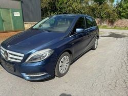 Blau Gebraucht 2012 Mercedes B200 Van / Kleinbus | 4.999 € (Etwas zu teuer)