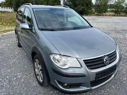 Grau Gebraucht 2008 VW Touran Cross Van / Kleinbus | 9.300 € (Teuer)