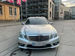 Silber Gebraucht 2009 Mercedes E350 Avantgarde Limousine | 12.499 € (Etwas zu teuer)