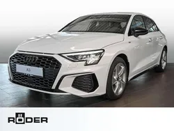 Weiß Gebraucht 2024 Audi A3 Sportback S-Line Limousine | 36.950 € (Guter Preis)