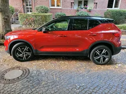 Gebraucht 2021 Volvo XC40 R-Design SUV | 25.900 €