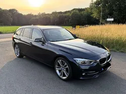 Blau Gebraucht 2017 BMW 330 Sport Line Kombi | 20.999 € (Fairer Preis)