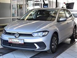 Silber Gebraucht 2024 VW Polo Life Limousine | 19.335 € (Guter Preis)