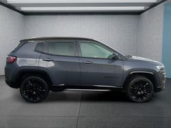 Grau Gebraucht 2024 Jeep Compass SUV | 27.749 € (Fairer Preis)