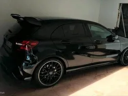 Schwarz Gebraucht 2017 Mercedes A45 AMG AMG Kleinwagen | 35.800 €
