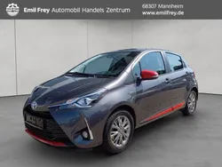 Grau Gebraucht 2017 Toyota Yaris Edition Limousine | 13.990 € (Etwas zu teuer)