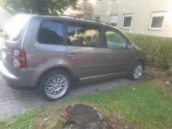 Grau Gebraucht 2008 VW Touran Van / Kleinbus | 2.499 € (Superpreis)