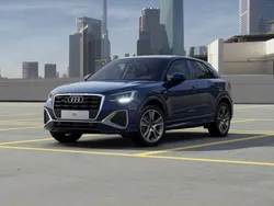 Navarrablau metallic Gebraucht 2024 Audi Q2 S-Line SUV | 37.850 € (Fairer Preis)