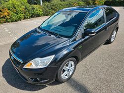 Schwarz Gebraucht 2008 Ford Focus Limousine | 2.400 € (Fairer Preis)