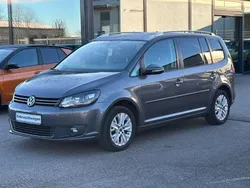 Grau Gebraucht 2013 VW Touran Life Van / Kleinbus | 9.600 € (Guter Preis)
