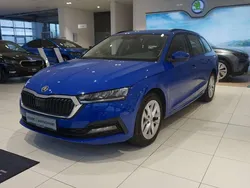 Blau Gebraucht 2022 Skoda Octavia Ambition Kombi | 23.380 € (Guter Preis)