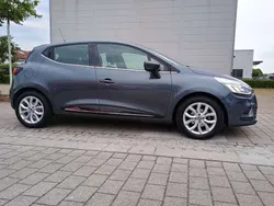 Grau Gebraucht 2018 Renault Clio IV Limousine | 11.290 € (Fairer Preis)
