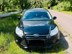 Schwarz Gebraucht 2015 Ford Focus Kombi | 7.500 € (Fairer Preis)