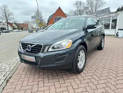 Grau Gebraucht 2012 Volvo XC60 Summum SUV | 10.990 € (Fairer Preis)
