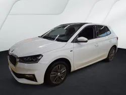 Moon weiss perleffekt Gebraucht 2024 Skoda Fabia Drive Limousine | 21.440 € (Guter Preis)