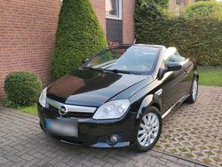 Schwarz Gebraucht 2005 Opel Tigra Cabrio | 2.450 € (Fairer Preis)