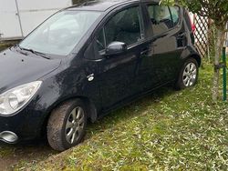 Schwarz Gebraucht 2009 Opel Agila Limousine | 2.000 € (Guter Preis)