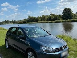 Blau Gebraucht 2012 VW Golf VI Match Limousine | 6.400 € (Etwas zu teuer)