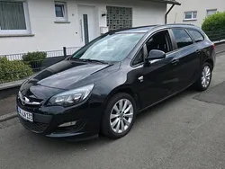 Schwarz Gebraucht 2012 Opel Astra Kombi | 4.900 € (Fairer Preis)