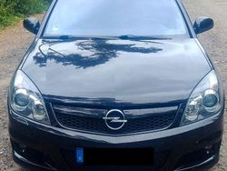 Schwarz Gebraucht 2006 Opel Vectra OPC Limousine | 8.999 €